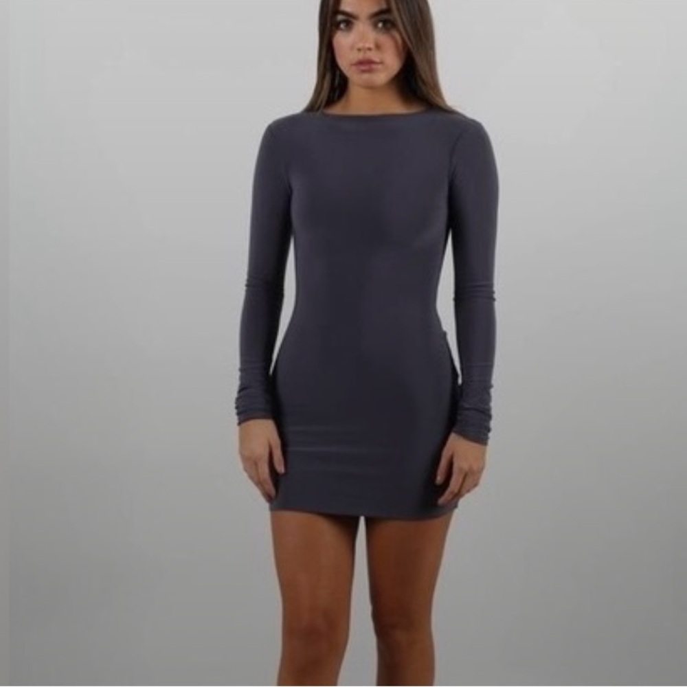 Boom boom the label AYM olive green Long Sleeve Dress kimi